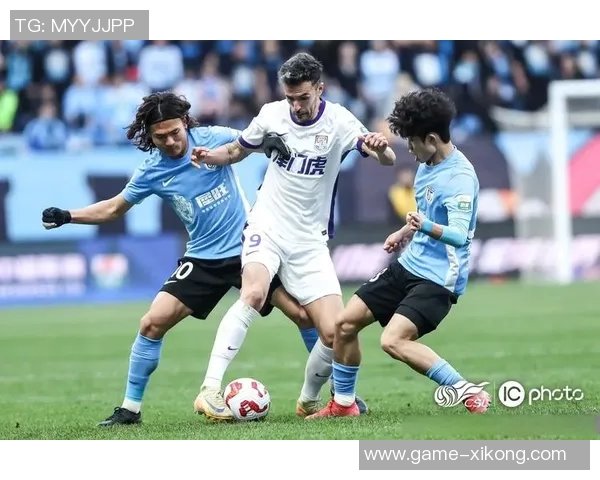 半场战报迈阿密国际遭遇芝加哥火焰逆袭阿维莱斯精彩进球助力球队领先 半场战报迈阿密国际遭遇芝加哥火焰逆袭阿维莱斯精彩进球助力球队领先