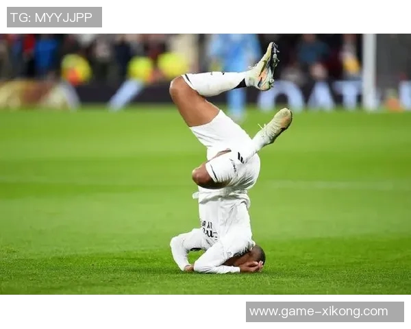 凯恩姆巴佩本赛季进球效率惊人凯恩每44分钟进1球姆巴佩每61分钟进1球