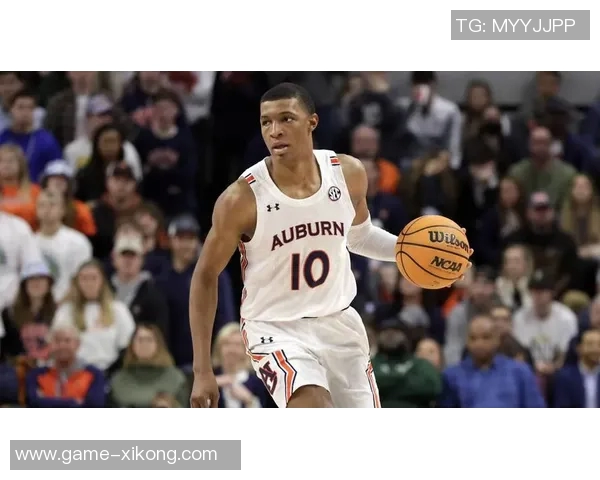 贝弗利看好小贾巴里史密斯本赛季表现将大幅提升的原因分析 贝弗利看好小贾巴里史密斯本赛季表现将大幅提升的原因分析