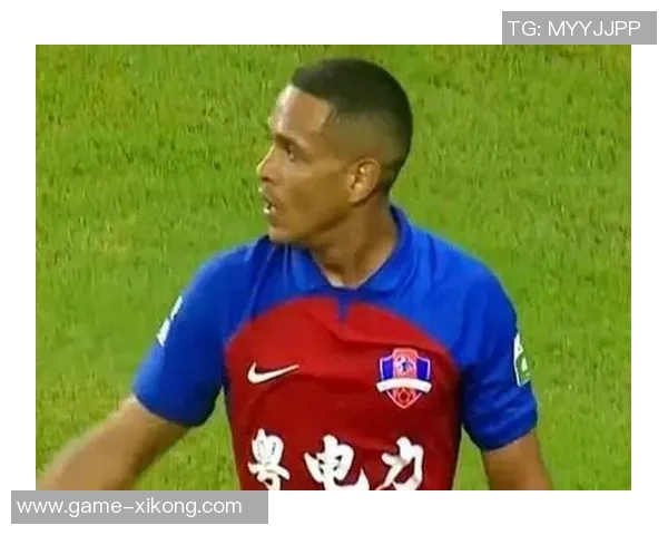 杨瑞琪在比赛最后时刻进球挽回颜面梅州仍以1-4落后于玉昆