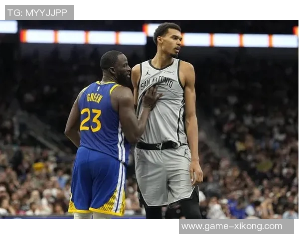 库里神勇表现掩盖马刺双星三双追梦让文班感到不适